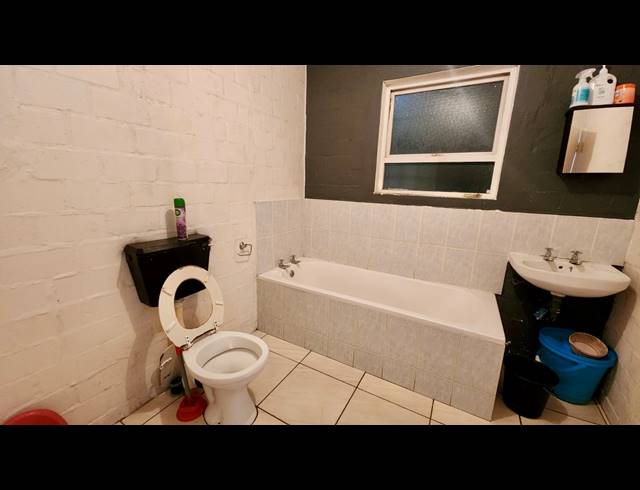 3 BEDROOM HOUSE TO LET IN RUYTERWACHT